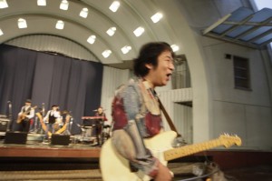 乱入します 乱入します
