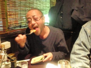 飲んだくれに戻る男達