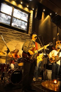 マルチモニター