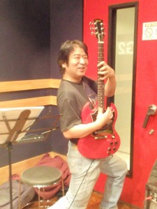 ギブソンも安くて。。。。